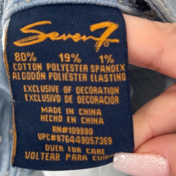 7 For All Mankind Lightly Distressed Shorts Size 10 - Picture 7 of 10